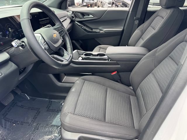 2025 Chevrolet Equinox LT - Photo 14