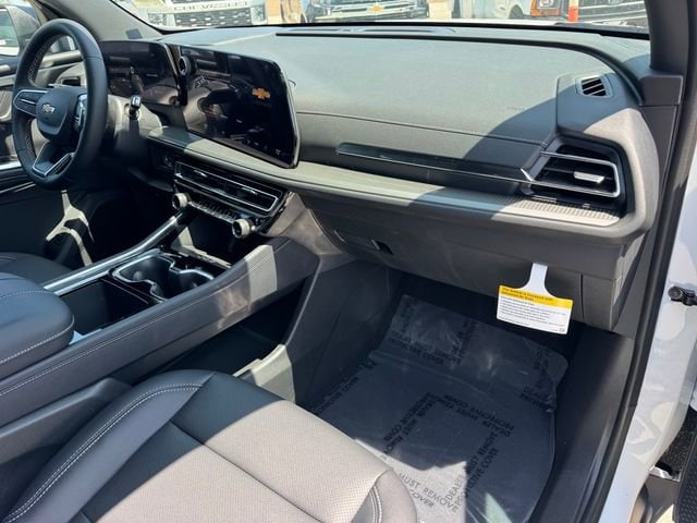 2026 Chevrolet Traverse LT photo 5