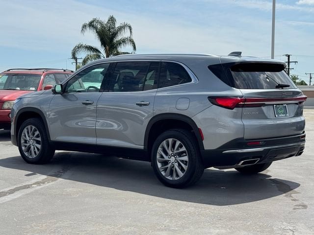 2025 Buick Enclave Preferred photo 3