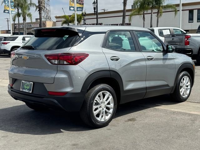 2025 Chevrolet Trailblazer LS - Photo 4