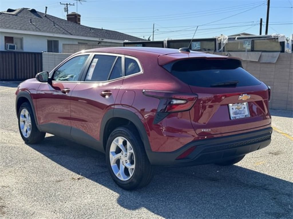 New 2026 Chevrolet Trax LS SUV