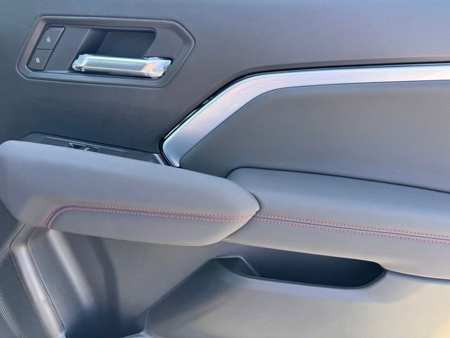 2026 Chevrolet Colorado Z71 - Photo 8