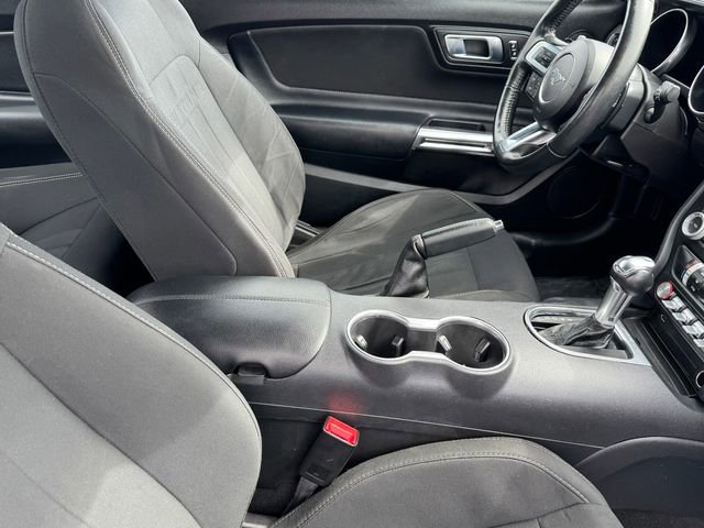 2020 Ford Mustang EcoBoost - Photo 6