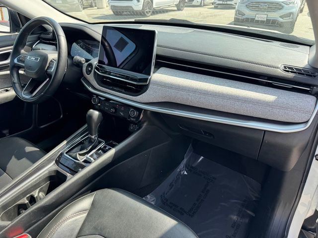 2022 Jeep Compass Latitude Lux 4x4 photo 5