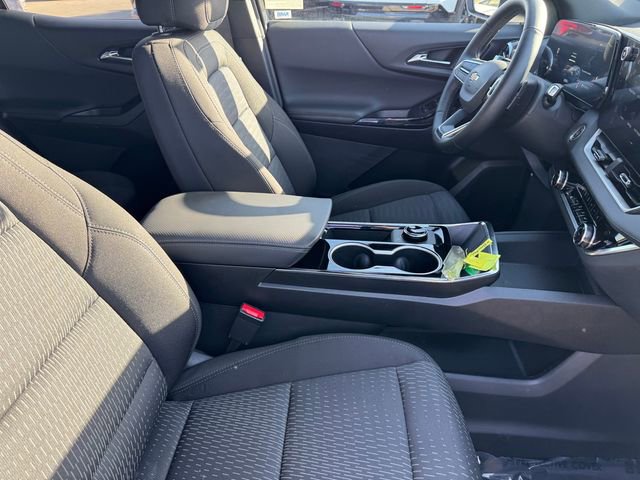 2026 Chevrolet Equinox LT photo 5