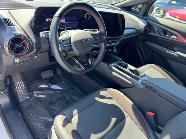 2024 Chevrolet Equinox EV RS - Photo 13