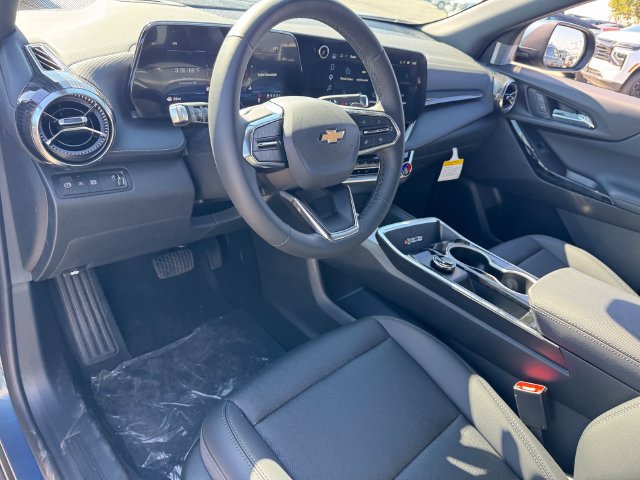 2027 Chevrolet Equinox LT - Photo 14