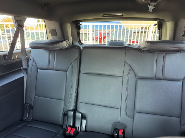 2023 Chevrolet Suburban RST - Photo 16