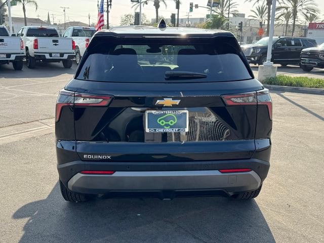 2025 Chevrolet Equinox LT photo 4