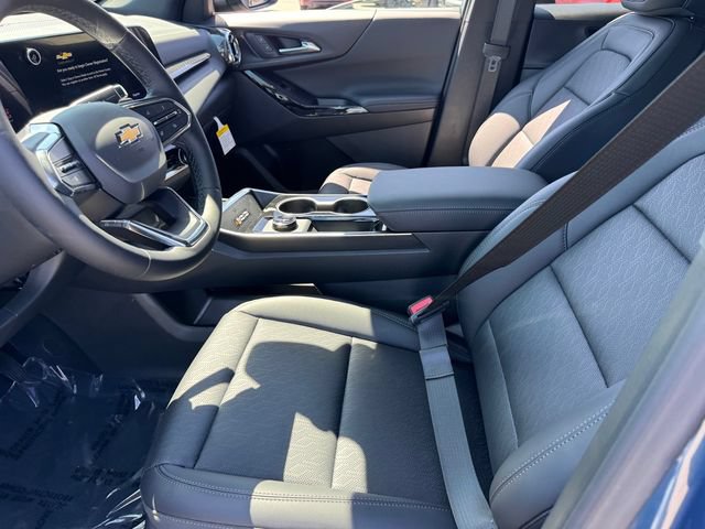 2027 Chevrolet Equinox LT - Photo 13