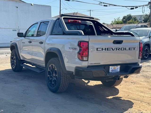 2026 Chevrolet Colorado Trail Boss - Photo 3