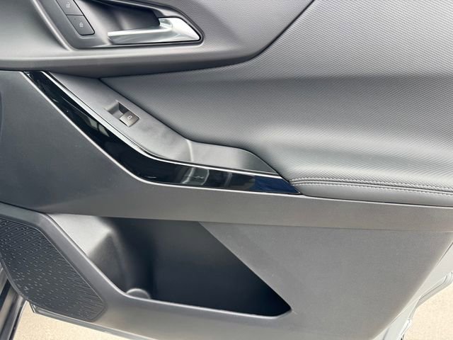 2026 Chevrolet Equinox LT photo 3