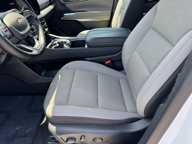 2025 Chevrolet Traverse LT - Photo 14