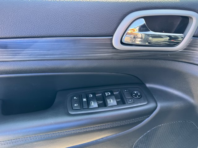 2019 Jeep Grand Cherokee Laredo E - Photo 15