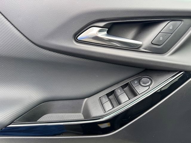 2025 Chevrolet Equinox LT - Photo 17