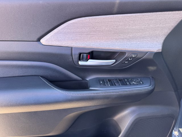2024 Toyota Grand Highlander Platinum - Photo 14