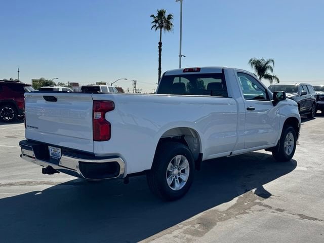 2025 Chevrolet Silverado 1500 WT photo 5