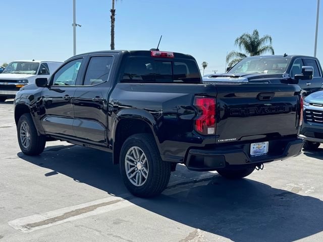 2026 Chevrolet Colorado LT photo 2