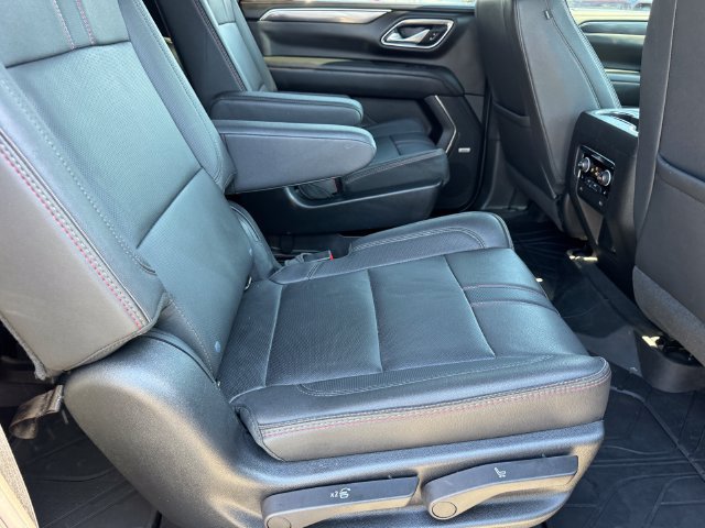 2023 Chevrolet Suburban RST - Photo 9