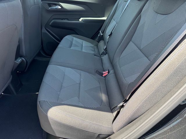 2027 Chevrolet Bolt LT - Photo 11