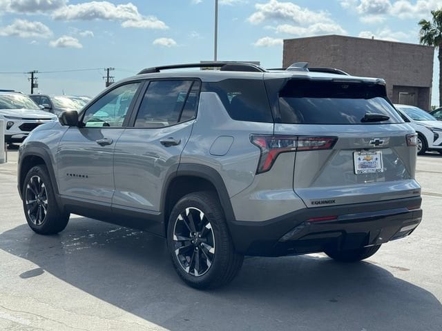 2026 Chevrolet Equinox RS photo 2