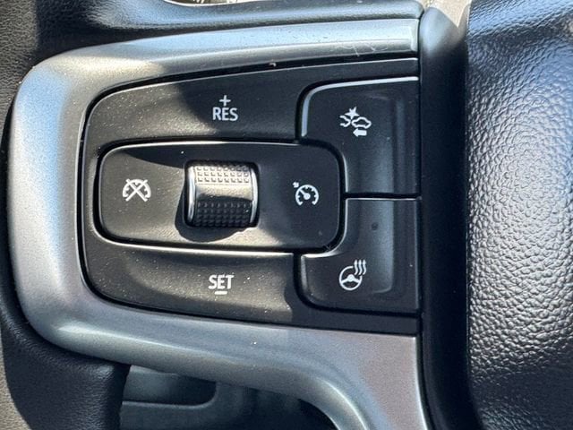 2024 Chevrolet Suburban Premier - Photo 25