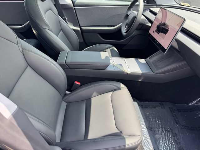 2025 Tesla Model 3 Long Range - Photo 6