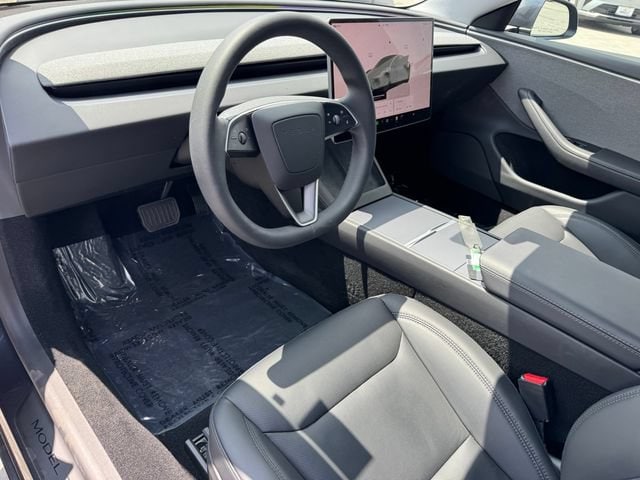 2025 Tesla Model 3 Long Range - Photo 13