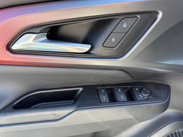 2024 Chevrolet Equinox EV RS - Photo 16