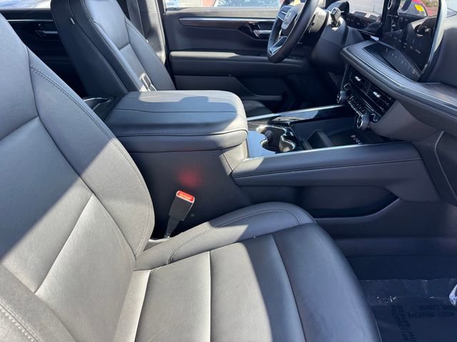 2025 Chevrolet Tahoe Z71 photo 3