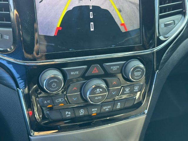 2019 Jeep Grand Cherokee Laredo E - Photo 17