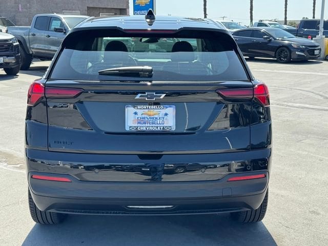 2027 Chevrolet Bolt LT photo 4