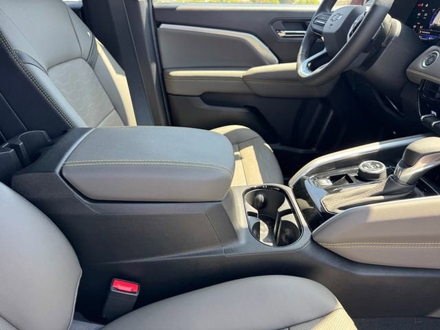 2026 Chevrolet Colorado ZR2 photo 6