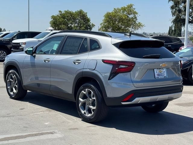 2026 Chevrolet Trax LT - Photo 3