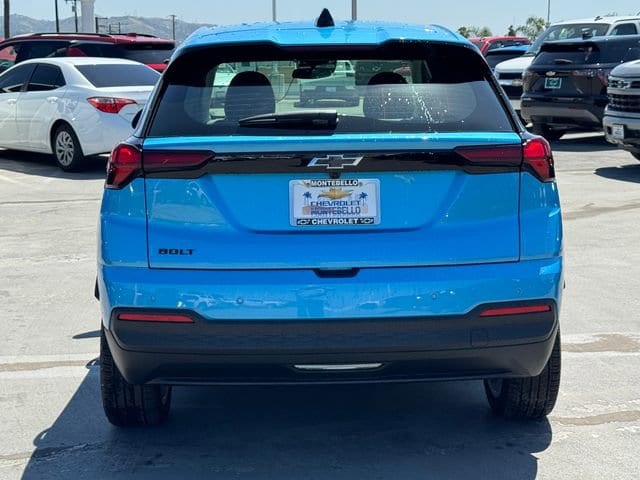 2027 Chevrolet Bolt LT photo 4