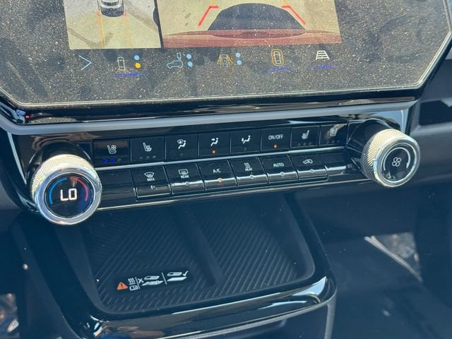 2027 Chevrolet Bolt RS - Photo 14