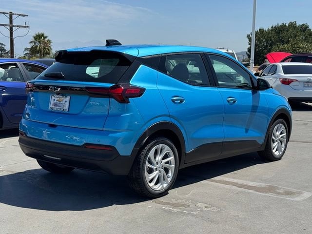 2027 Chevrolet Bolt LT photo 5