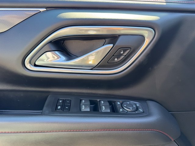 2023 Chevrolet Suburban RST - Photo 20