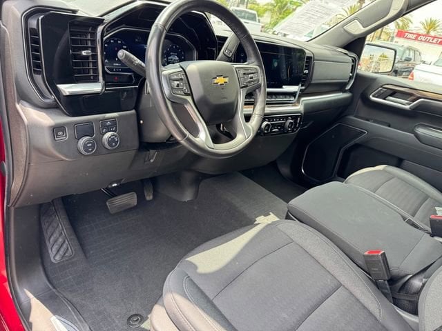 2022 Chevrolet Silverado 1500 LT - Photo 15