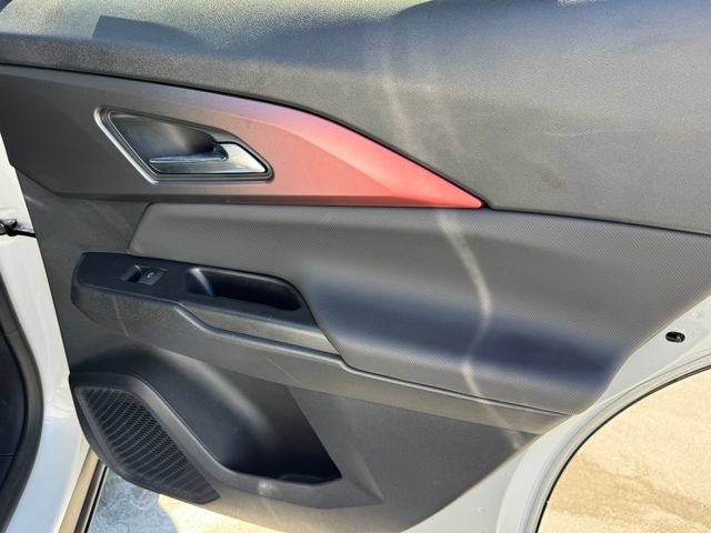 2024 Chevrolet Equinox EV RS - Photo 9