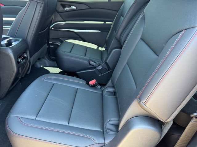 2026 Chevrolet Traverse Z71 - Photo 12