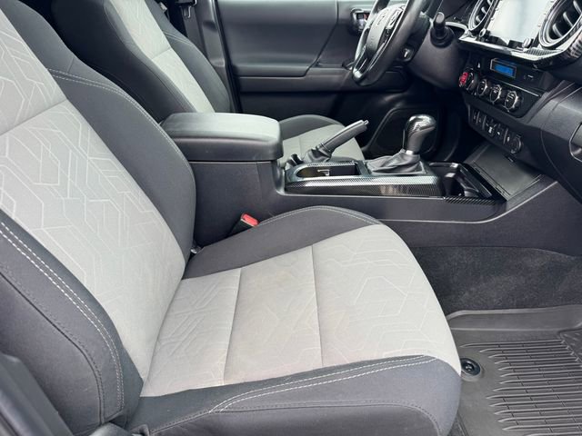 2022 Toyota Tacoma 4WD TRD Off Road photo 6