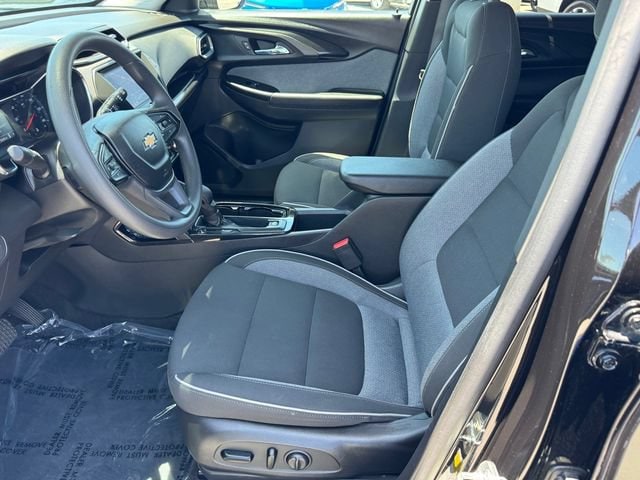 2023 Chevrolet TrailBlazer LT - Photo 13