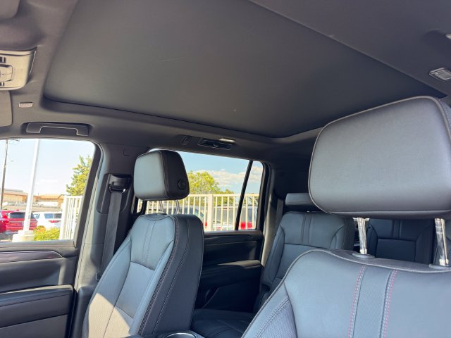 2023 Chevrolet Suburban RST - Photo 21