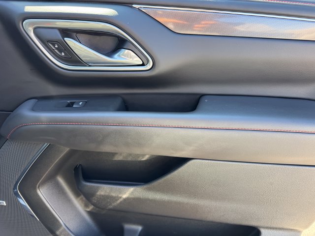 2023 Chevrolet Suburban RST - Photo 8