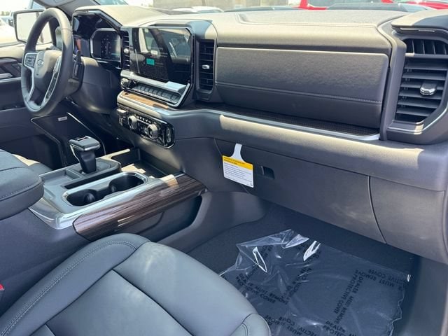 2026 Chevrolet Silverado 1500 LT Trail Boss - Photo 6