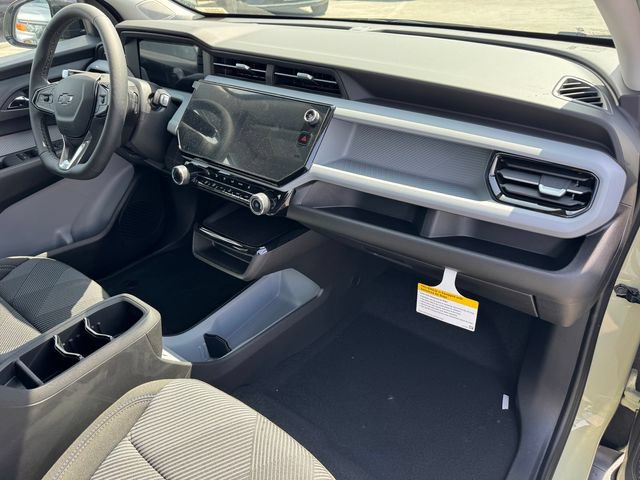 2027 Chevrolet Bolt LT - Photo 6