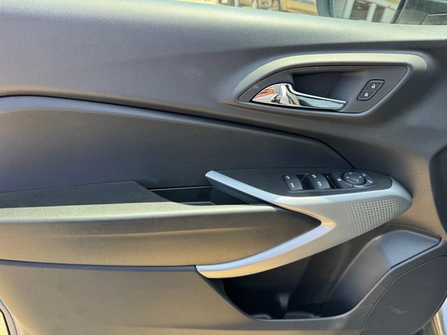 2026 Chevrolet Trax RS - Photo 15