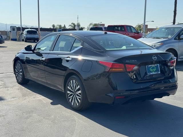 Used 2024 Nissan Altima SV with VIN 1N4BL4DV9RN305127 for sale in Montebello, CA