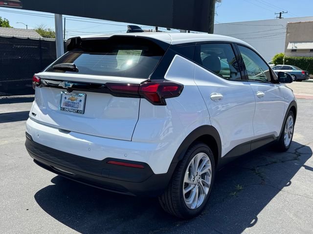 2027 Chevrolet Bolt LT photo 5